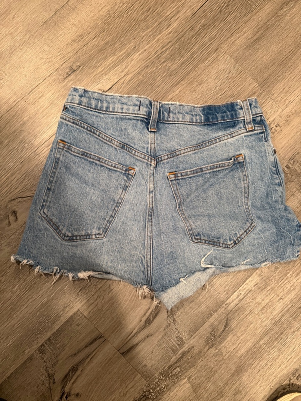 Abercrombie & Fitch Light Blue Frayed Denim Shorts - Picture 2 of 3
